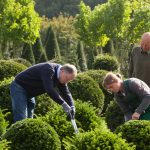 Niedersächsischer Regierungschef als Betriebspraktikant in der Baumschule Bruns
