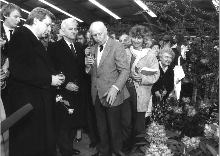 Rhododendrontaufe 'Berliner Liebe' 26. April 1985